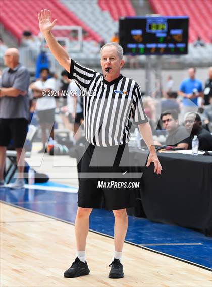 Thumbnail 2 in Compton vs. Mesquite - Section 7 Basketball Tournament photogallery.