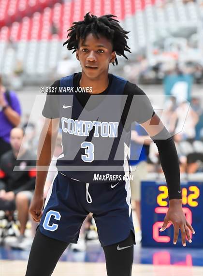 Thumbnail 2 in Compton vs. Mesquite - Section 7 Basketball Tournament photogallery.
