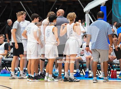 Thumbnail 2 in Compton vs. Mesquite - Section 7 Basketball Tournament photogallery.