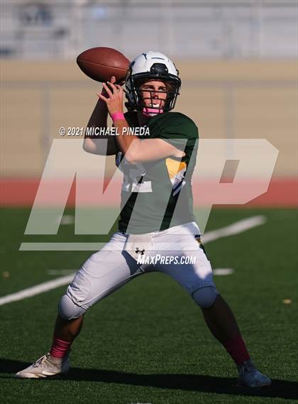 Thumbnail 1 in Loara @ Rancho Alamitos photogallery.