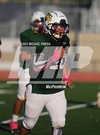 Thumbnail 3 in Loara @ Rancho Alamitos photogallery.