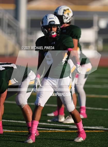 Thumbnail 2 in Loara @ Rancho Alamitos photogallery.