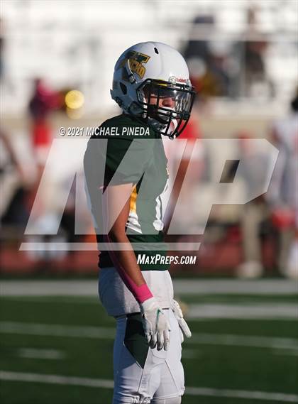Thumbnail 2 in Loara @ Rancho Alamitos photogallery.