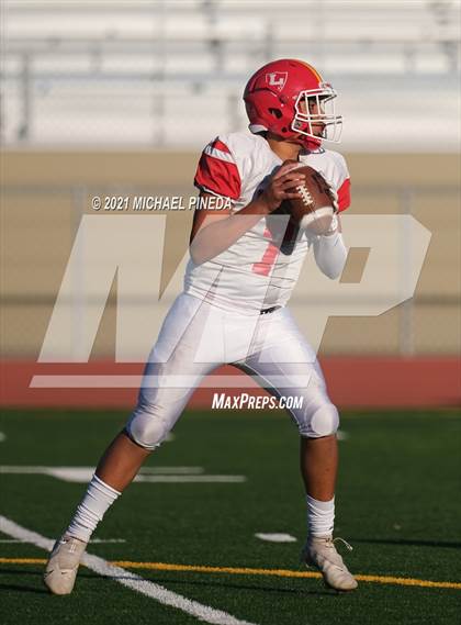 Thumbnail 3 in Loara @ Rancho Alamitos photogallery.