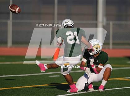 Thumbnail 1 in Loara @ Rancho Alamitos photogallery.