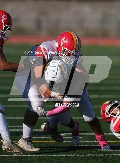 Thumbnail 1 in Loara @ Rancho Alamitos photogallery.