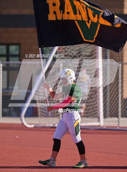 Thumbnail 2 in Loara @ Rancho Alamitos photogallery.