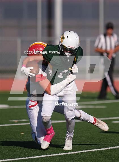 Thumbnail 2 in Loara @ Rancho Alamitos photogallery.
