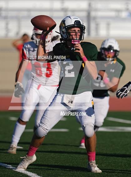 Thumbnail 2 in Loara @ Rancho Alamitos photogallery.