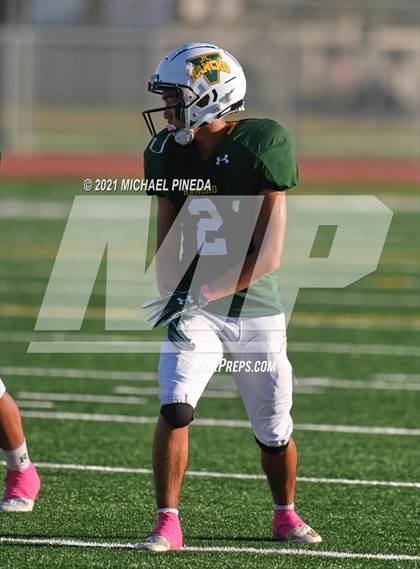 Thumbnail 3 in Loara @ Rancho Alamitos photogallery.