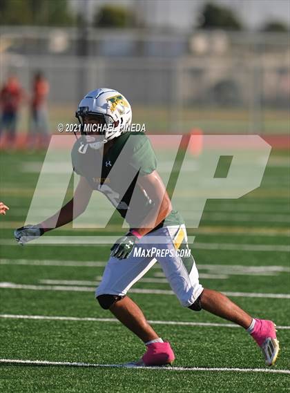 Thumbnail 2 in Loara @ Rancho Alamitos photogallery.