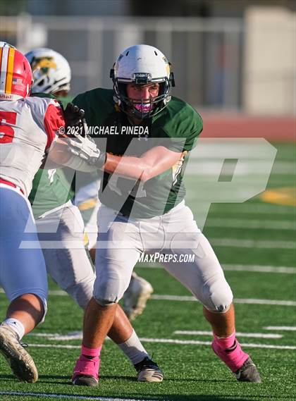 Thumbnail 3 in Loara @ Rancho Alamitos photogallery.