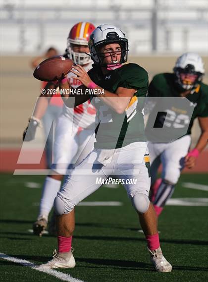 Thumbnail 1 in Loara @ Rancho Alamitos photogallery.