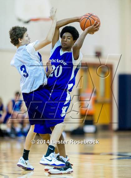 Thumbnail 2 in MacArthur vs Warren B photogallery.