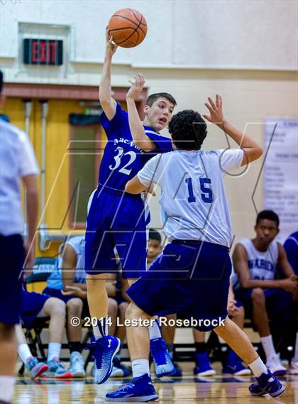 Thumbnail 3 in MacArthur vs Warren B photogallery.
