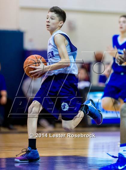 Thumbnail 2 in MacArthur vs Warren B photogallery.