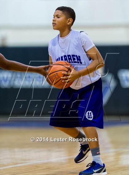 Thumbnail 1 in MacArthur vs Warren B photogallery.