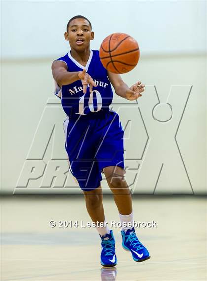 Thumbnail 2 in MacArthur vs Warren B photogallery.