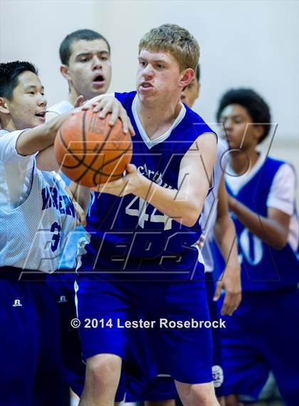 Thumbnail 3 in MacArthur vs Warren B photogallery.