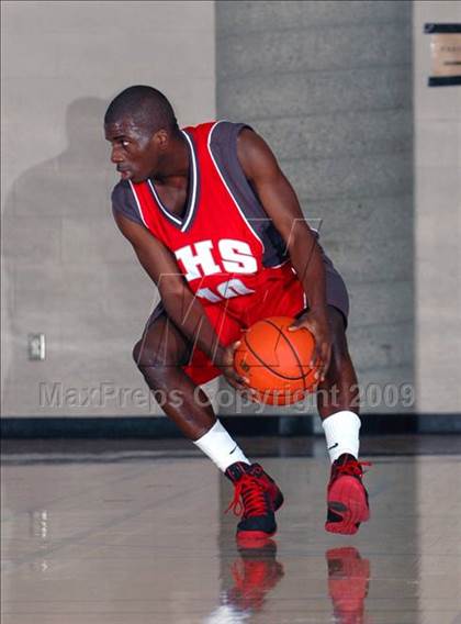 Thumbnail 3 in Reno vs. Pasadena (MaxPreps Holiday Classic) photogallery.