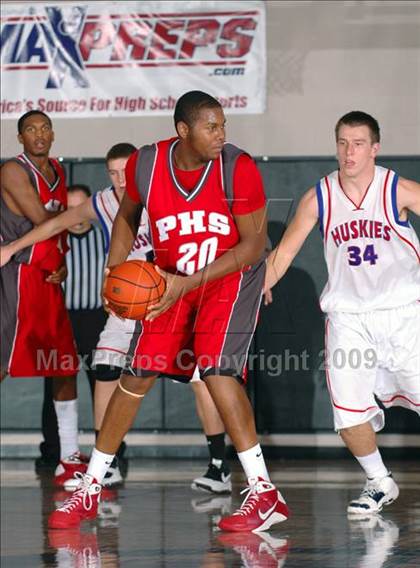 Thumbnail 2 in Reno vs. Pasadena (MaxPreps Holiday Classic) photogallery.