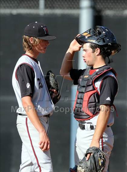 Thumbnail 3 in Harvard-Westlake @ Chaminade photogallery.