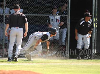 Thumbnail 2 in Harvard-Westlake @ Chaminade photogallery.