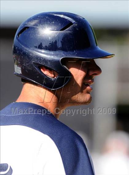 Thumbnail 2 in Harvard-Westlake @ Chaminade photogallery.