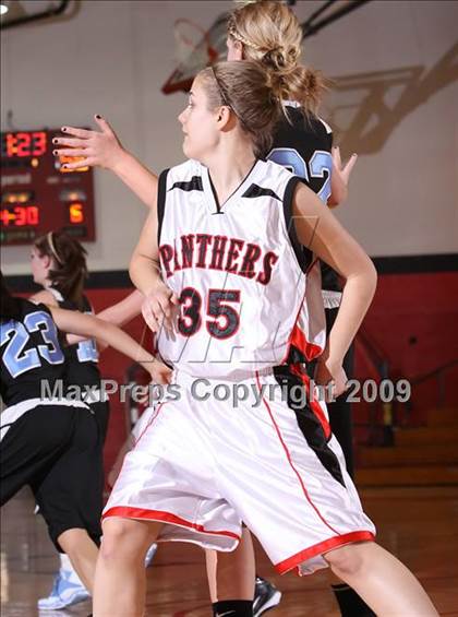 Thumbnail 1 in Pomona vs. East (2009 Fairview Festival) photogallery.