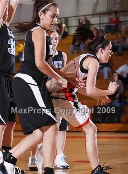 Thumbnail 2 in Pomona vs. East (2009 Fairview Festival) photogallery.