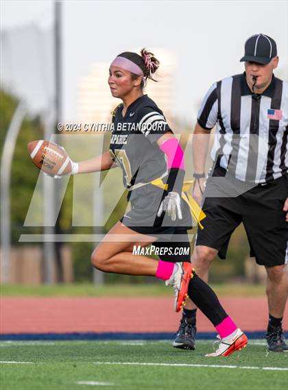Thumbnail 3 in Arapahoe vs Rock Canyon photogallery.