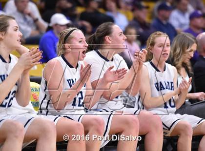 Thumbnail 3 in Holy Family vs. Valor Christian (CHSAA 4A Semifinal) photogallery.
