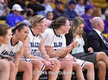 Thumbnail 2 in Holy Family vs. Valor Christian (CHSAA 4A Semifinal) photogallery.