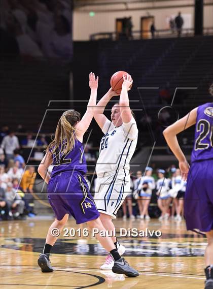Thumbnail 3 in Holy Family vs. Valor Christian (CHSAA 4A Semifinal) photogallery.