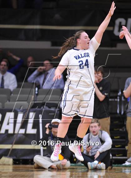 Thumbnail 2 in Holy Family vs. Valor Christian (CHSAA 4A Semifinal) photogallery.