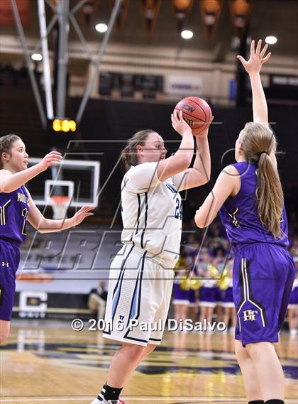 Thumbnail 2 in Holy Family vs. Valor Christian (CHSAA 4A Semifinal) photogallery.