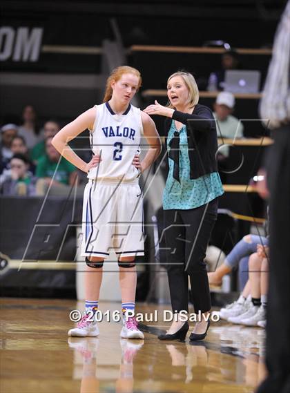 Thumbnail 3 in Holy Family vs. Valor Christian (CHSAA 4A Semifinal) photogallery.