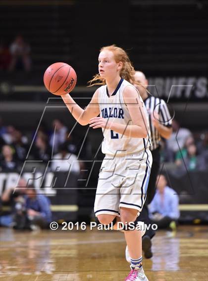 Thumbnail 2 in Holy Family vs. Valor Christian (CHSAA 4A Semifinal) photogallery.