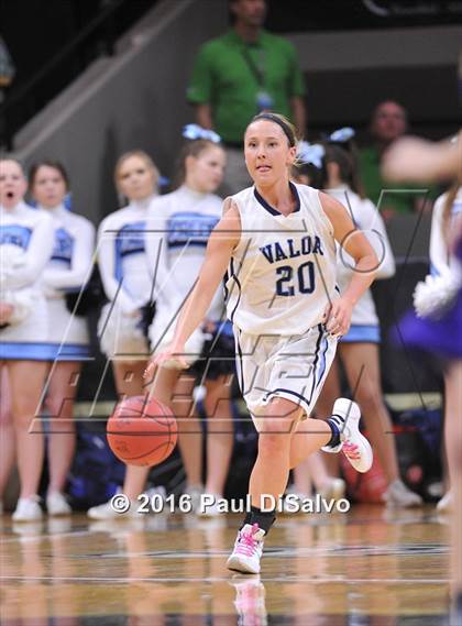 Thumbnail 2 in Holy Family vs. Valor Christian (CHSAA 4A Semifinal) photogallery.