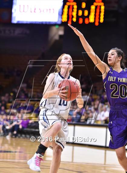 Thumbnail 3 in Holy Family vs. Valor Christian (CHSAA 4A Semifinal) photogallery.
