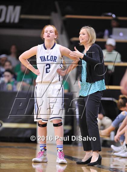 Thumbnail 1 in Holy Family vs. Valor Christian (CHSAA 4A Semifinal) photogallery.
