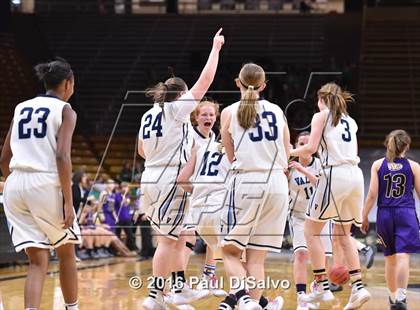 Thumbnail 1 in Holy Family vs. Valor Christian (CHSAA 4A Semifinal) photogallery.