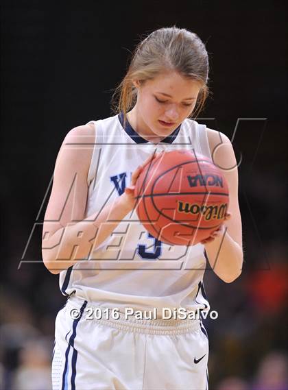 Thumbnail 1 in Holy Family vs. Valor Christian (CHSAA 4A Semifinal) photogallery.