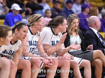 Thumbnail 1 in Holy Family vs. Valor Christian (CHSAA 4A Semifinal) photogallery.