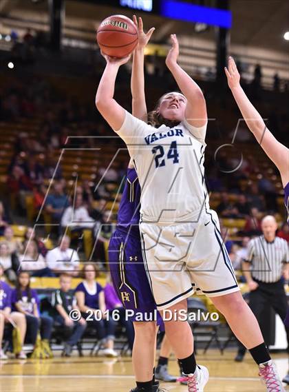 Thumbnail 3 in Holy Family vs. Valor Christian (CHSAA 4A Semifinal) photogallery.
