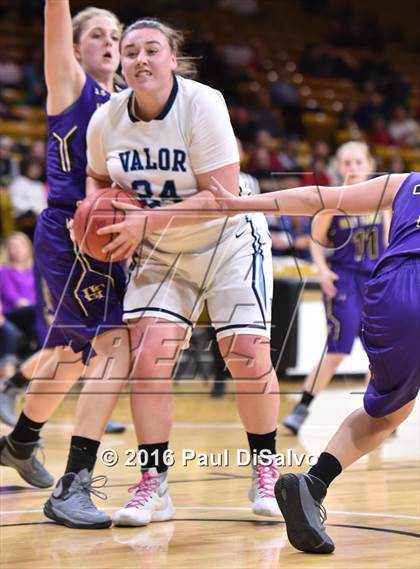 Thumbnail 2 in Holy Family vs. Valor Christian (CHSAA 4A Semifinal) photogallery.