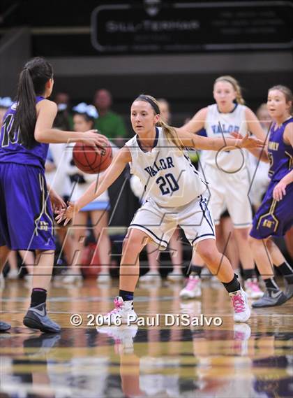 Thumbnail 3 in Holy Family vs. Valor Christian (CHSAA 4A Semifinal) photogallery.