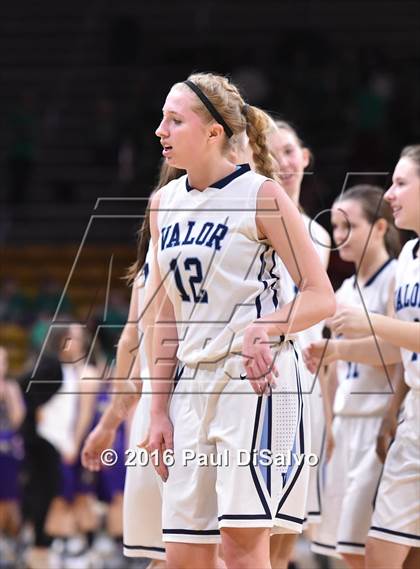 Thumbnail 3 in Holy Family vs. Valor Christian (CHSAA 4A Semifinal) photogallery.