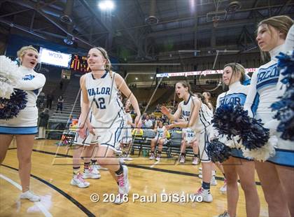 Thumbnail 2 in Holy Family vs. Valor Christian (CHSAA 4A Semifinal) photogallery.