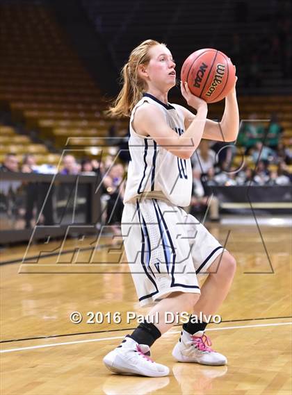 Thumbnail 3 in Holy Family vs. Valor Christian (CHSAA 4A Semifinal) photogallery.